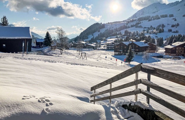 Angenehme Wohnung für 4 Gäste mit W-LAN, Terrasse, Panoramablick und Parkplatz