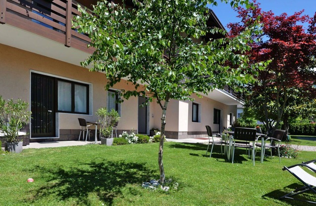 Schöne Wohnung für 6 Gäste mit W-LAN, TV, Haustiere erlaubt und Parkplatz