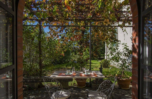 Herrliche Wohnung für 2 Personen mit privatem Pool, TV, Innenhof, Haustiere erlaubt und Parkplatz