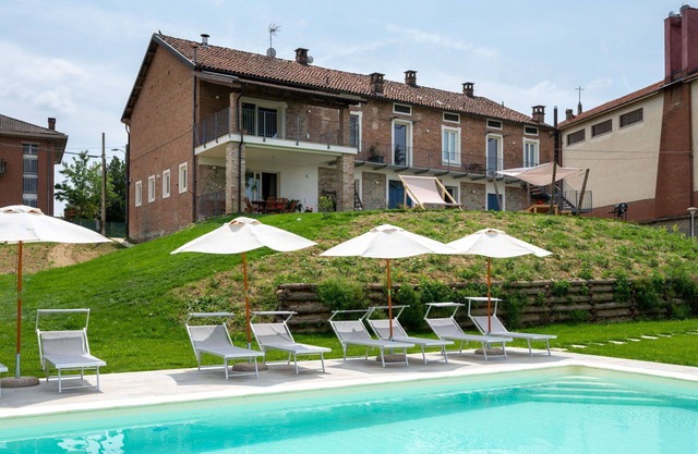 Lovely apartment for 4 people with pool, WIFI