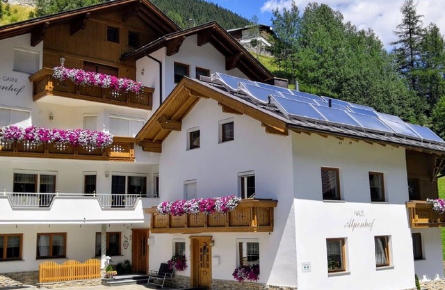 Gemütliche Wohnung für 5 Personen mit W-LAN, TV, Balkon und Parkplatz
