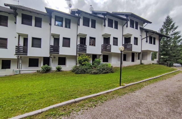 Gemütliche Wohnung für 5 Personen mit W-LAN, TV, Innenhof und Parkplatz