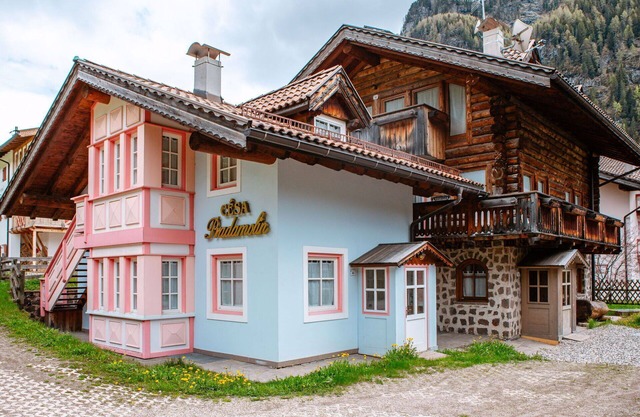 Angenehme Wohnung für 6 Gäste mit W-LAN, TV, Balkon und Parkplatz