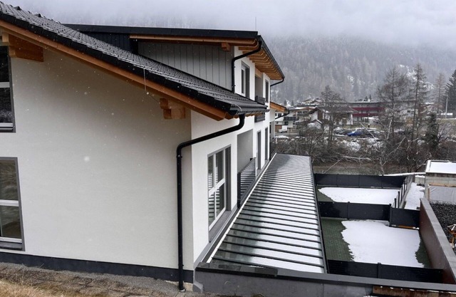 Schöne Wohnung für 8 Gäste mit W-LAN, Whirlpool, TV, Balkon und Parkplatz