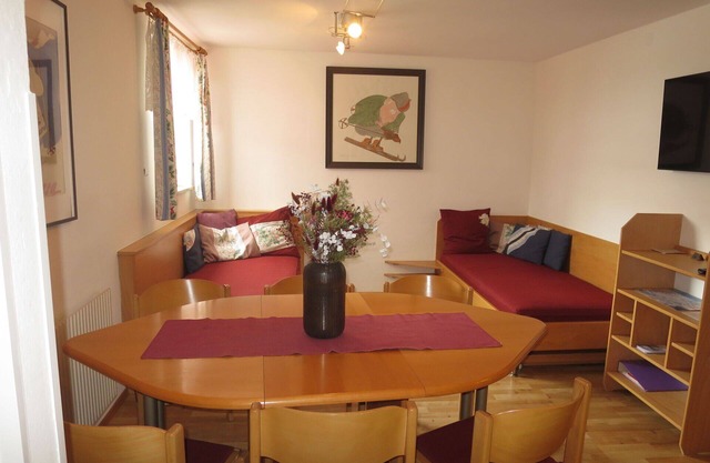 Acogedor apartamento para 6 personas con WIFI, TV, balcón y aparcamiento