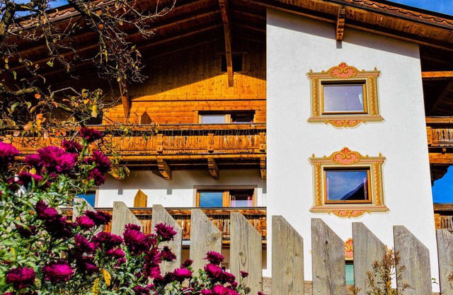 Herrliche Wohnung für 9 Leute mit W-LAN, TV, Balkon und Parkplatz