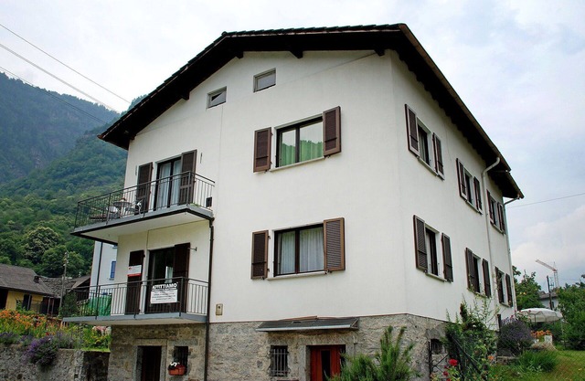 Angenehme Wohnung für 4 Leute mit W-LAN, TV, Balkon, Panoramablick und Parkplatz