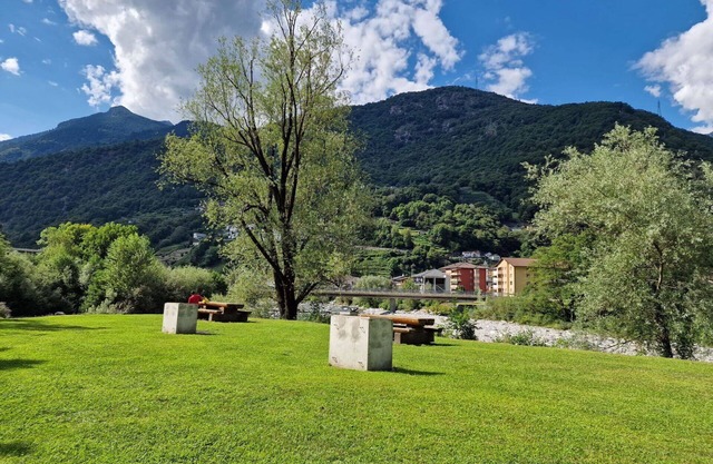 Schöne Wohnung für 4 Personen mit Terrasse, Panoramablick und Parkplatz