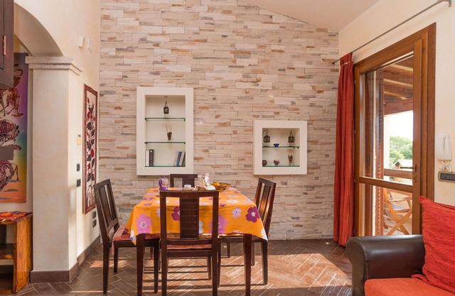 Angenehme Wohnung für 4 Gäste mit Klimaanlage, TV, Terrasse, Haustiere erlaubt und Parkplatz