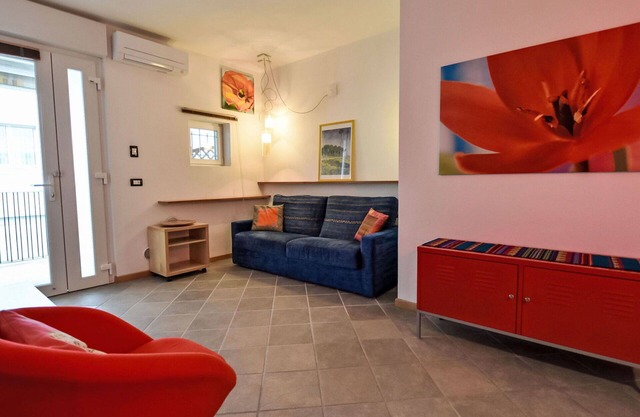 Gemütliche Wohnung für 4 Gäste mit W-LAN, Klimaanlage, TV, Terrasse und Parkplatz