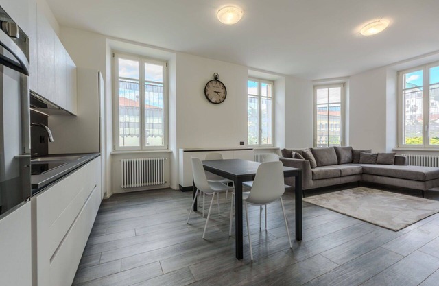Lovely apartment for 5 guests with WIFI, TV, balcony and parking