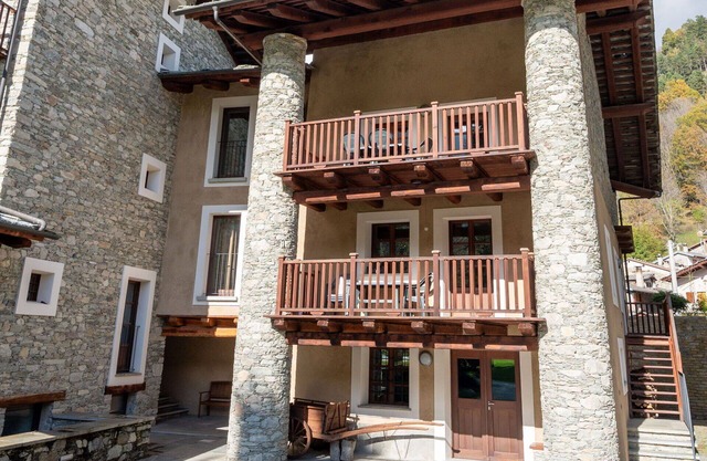 Gemütliche Wohnung für 4 Personen mit W-LAN, Pool, TV, Terrasse und Parkplatz