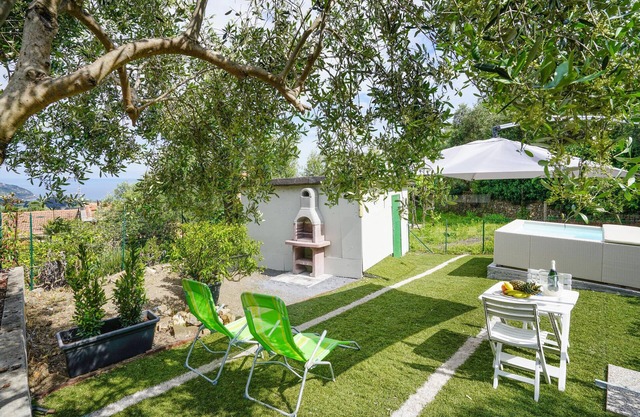 Lovely apartment in Costarainera