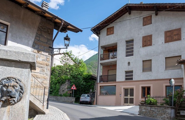 Gemütliche Wohnung für 2 Personen mit W-LAN, Whirlpool, TV, Haustiere erlaubt und Parkplatz