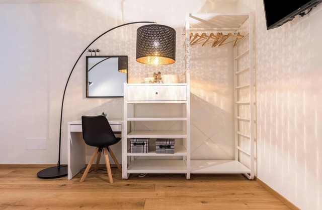 Wunderschöne Ferienwohnung "Wellness Lodge Diletta" mit Seeblick, Balkon, Whirlpool & Sauna