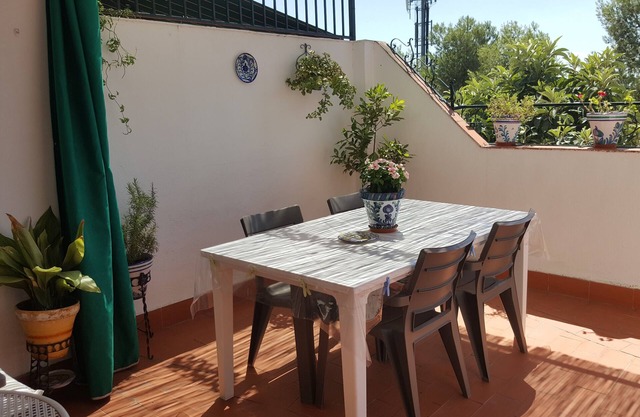 In der Nähe des historischen Viertels der Albaicin in Granada, mit Garage und Klimaanlage.