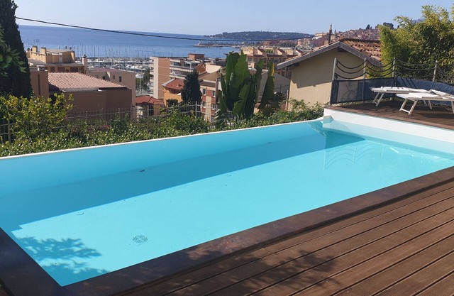 Das blaue Haus, schöne Wohnung in der Côte d'Azur für 6 Personen