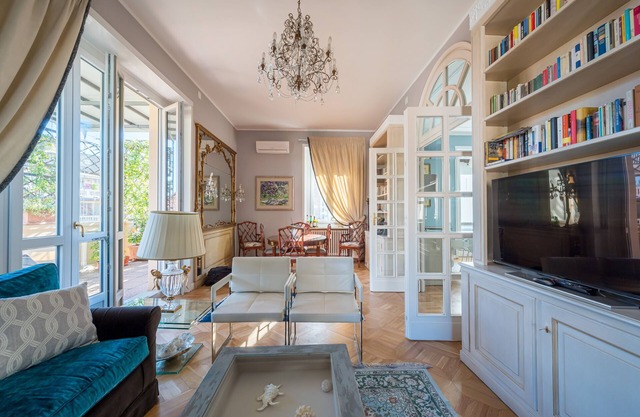 Lovely apartment with furnished terrace