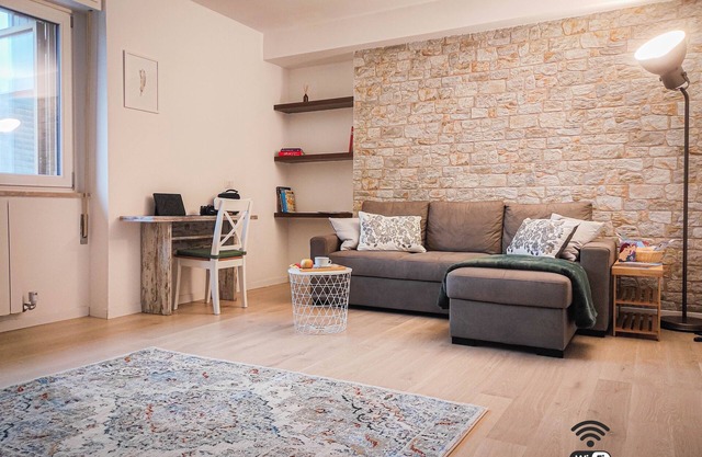Lovely apartment with fireplace