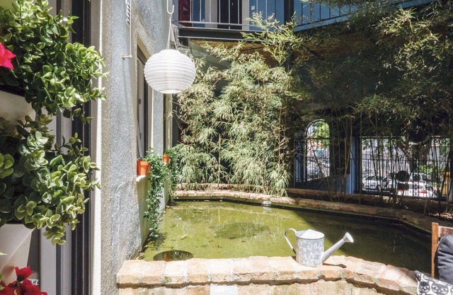 Schöne Wohnung mit kostenlosen Parkplätzen und Terrasse