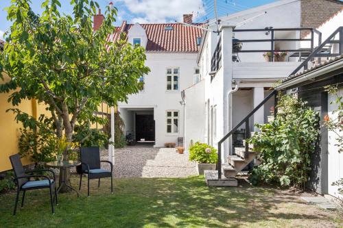 Lovely appartment in charming town house