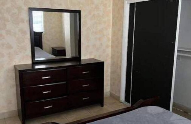 Lovely Berryman Ave Apartment
