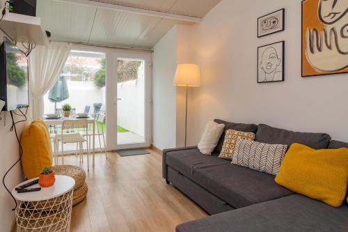 Lovely & Bright Family Flat W/Patio