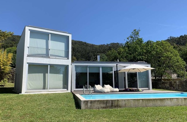 Lovely Caminha Villa | 3 Bedrooms | Villa Lilac | Private Pool & Beautiful Views | Viana do Castelo