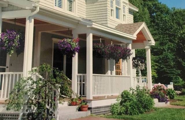Lovely Cape Elizabeth Family Home Schauen Sie sich unsere 5-Sterne-Airbnb-Bewertungen!