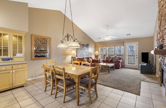Lovely Condo in a Gorgeous, Gated Community near Silver Dollar City