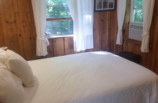 Schöne Cabin Eingebettet in die Plattekill-Stream