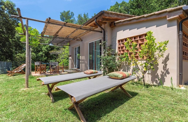 Cottage in Pomaia,Klimaanlage,Wi-Fi,Terrasse,Grill,gemeinsame Jacuzzi,bis 5 Pers