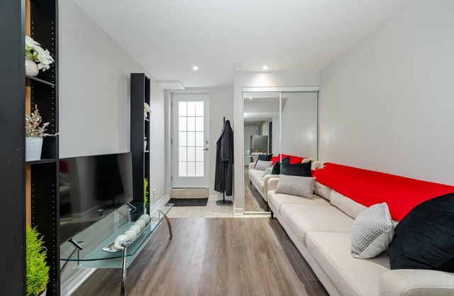 Lovely Cozy Apartment