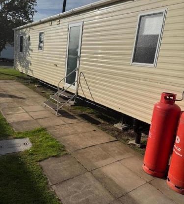 Lovely Dog Friendly 8 Berth Caravan At Sunnydale, Lincolnshire Ref 35197S
