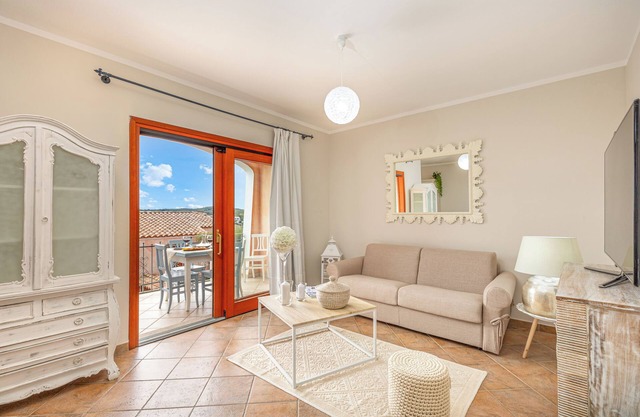 Wunderschöne Wohnung "Shanti House Olbia" mit WLAN, Klimaanlage, Garten und Terrasse