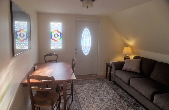 Lovely Greenfield Apartment
