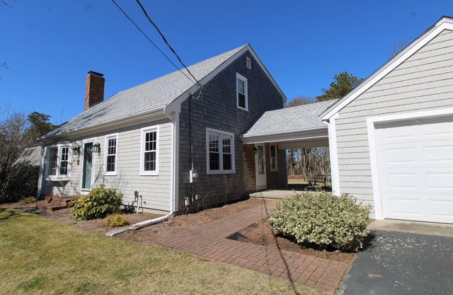 Lovely Harwich Home Near Red River Beach (2211)