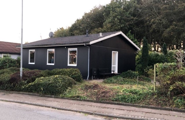 Lovely holiday home at Refshammer in Nykøbing M., close to the fjord.