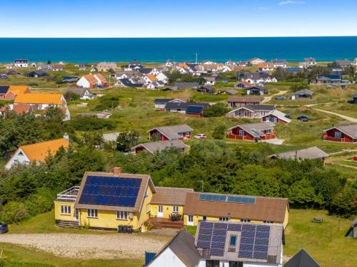 Lovely Holiday Home With 2 Bathrooms, Close To The North Sea