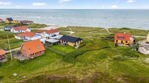 Lovely Holiday Home With Panoramic Views Of The North Sea