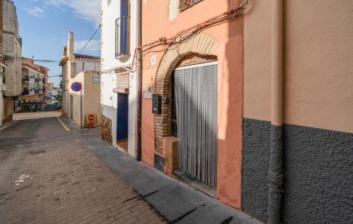 Lovely Home In Cabanes With Wifi