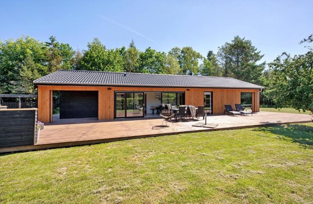 Lovely Home In Grenaa With Wifi