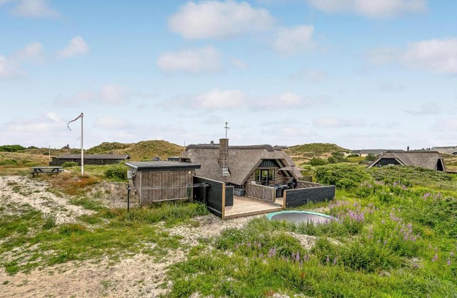 Lovely Home In Hvide Sande With Wifi