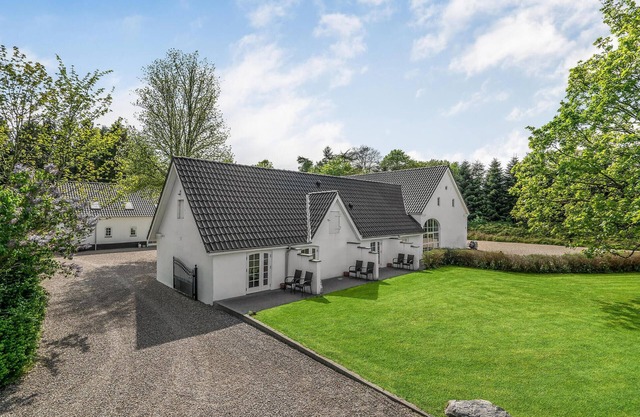 Schönes Haus in Vorbasse mit Küche