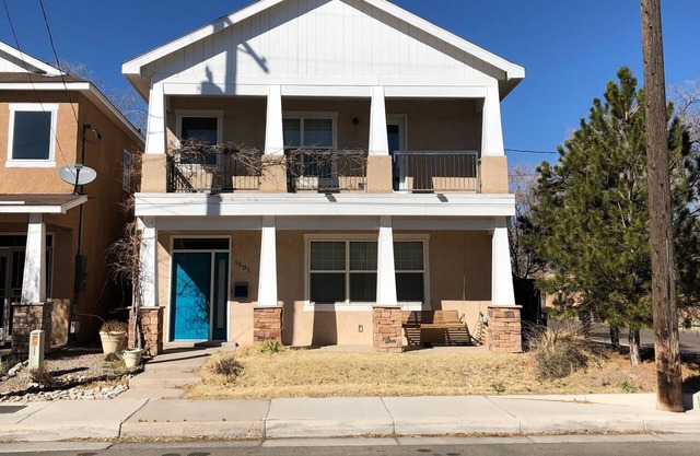 Lovely home near old town