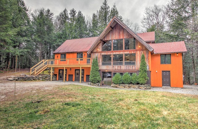 Lovely Home with a Sauna. Minutes to Stratton, Bromley and Magic!