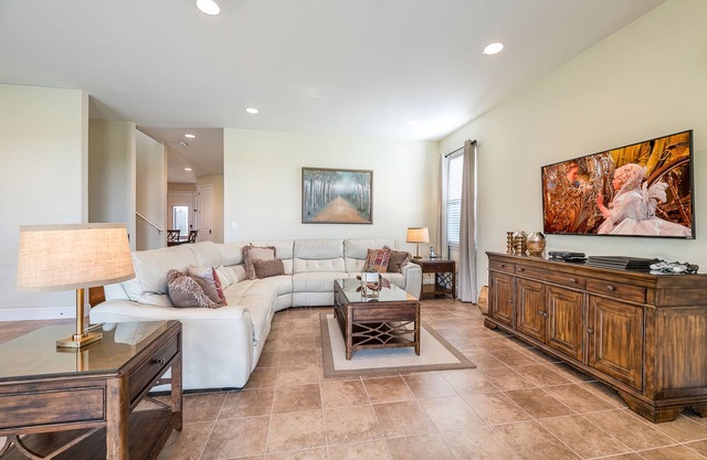 Lovely Home with Theme Rooms, Game Room with Waterpark & Resort Access Resort.