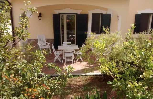 Charmantes frei stehendes Haus für den Urlaub "totale Entspannung" in Sos Alinos, Sardinien