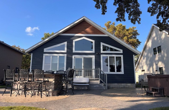 Schönes Seehaus am Eagle Lake