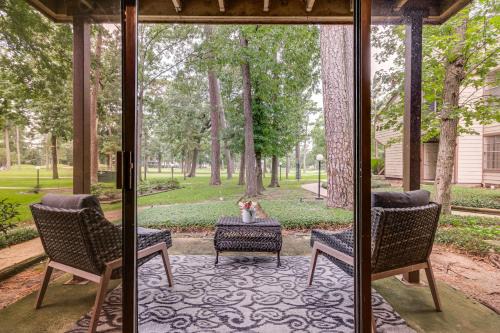 Lovely lake view, Cozy Condo and Walden perks!